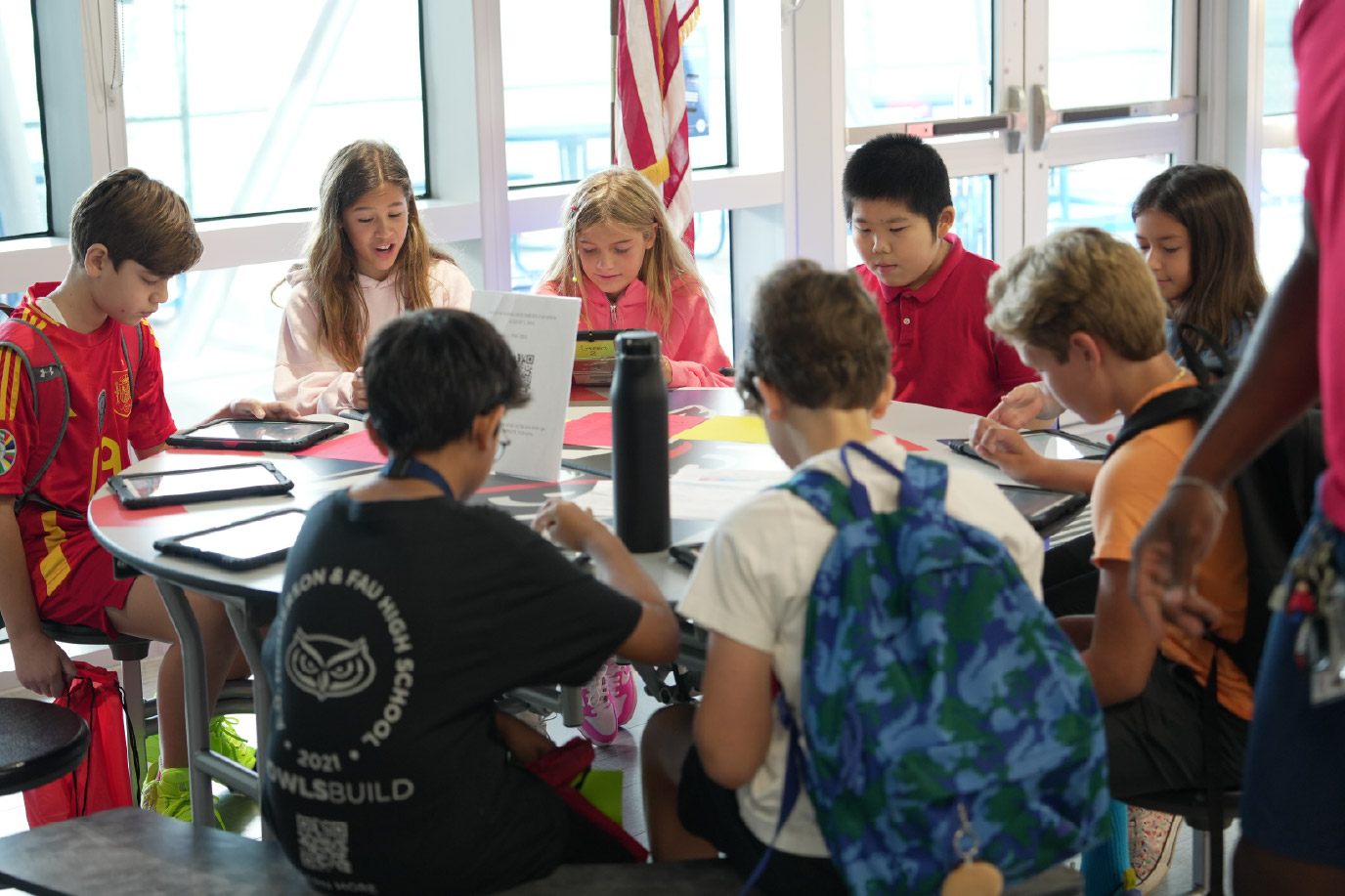 students-on-devices-1-01.jpg